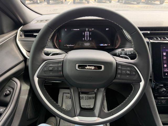 2025 Jeep Grand Cherokee Laredo X