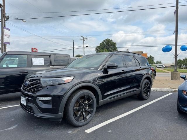 2023 Ford Explorer ST-Line