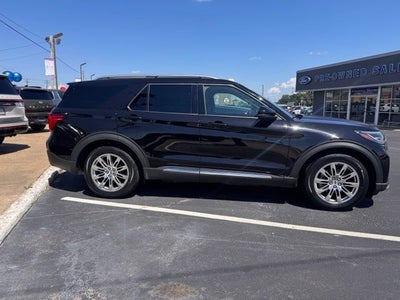 2025 Ford Explorer Platinum