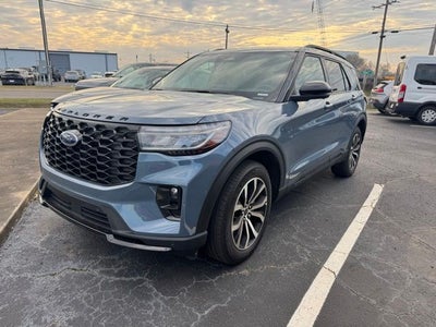 2025 Ford Explorer ST-Line