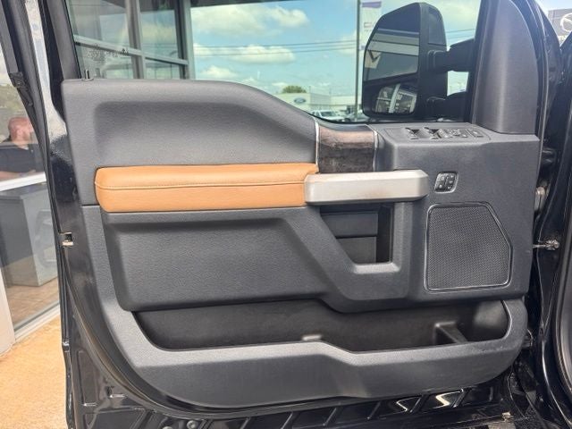 2022 Ford F-250SD Lariat