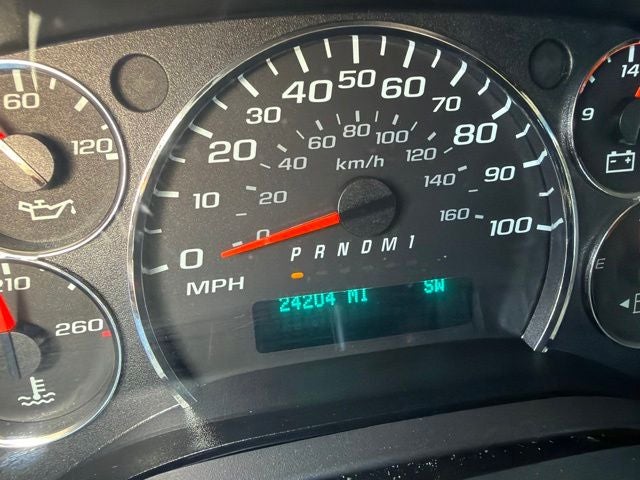2025 Chevrolet Express 3500 LT Passenger