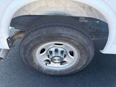 2025 Chevrolet Express 3500 LT Passenger