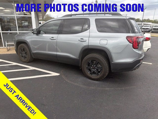 2023 GMC Acadia AT4