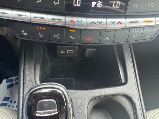 2022 Cadillac XT4 Premium Luxury