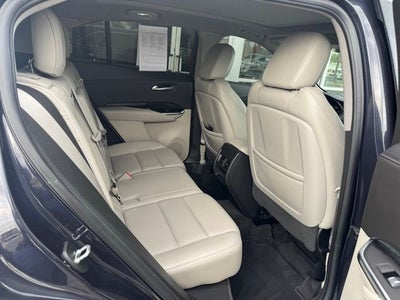 2022 Cadillac XT4 Premium Luxury