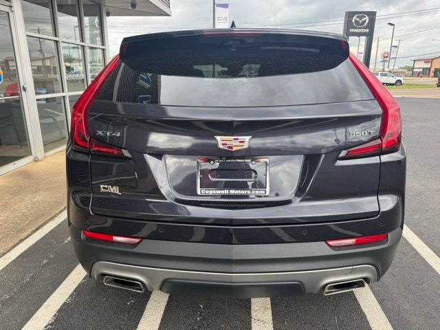 2022 Cadillac XT4 Premium Luxury