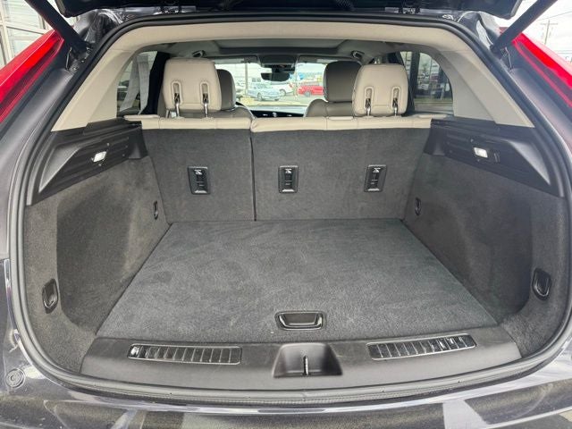 2022 Cadillac XT4 Premium Luxury