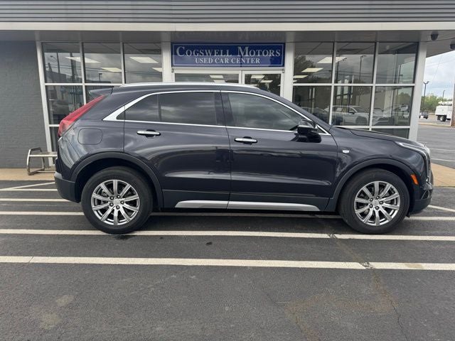 2022 Cadillac XT4 Premium Luxury