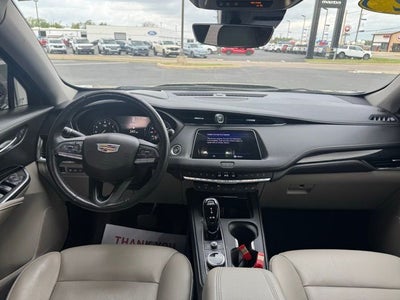 2022 Cadillac XT4 Premium Luxury