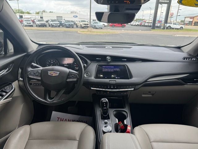 2022 Cadillac XT4 Premium Luxury