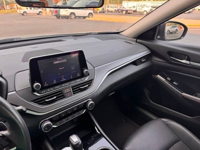 2025 Nissan Altima 2.5 SR