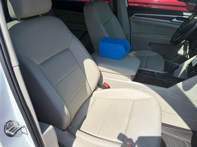 2023 Volkswagen Atlas 2.0T SE w/Technology