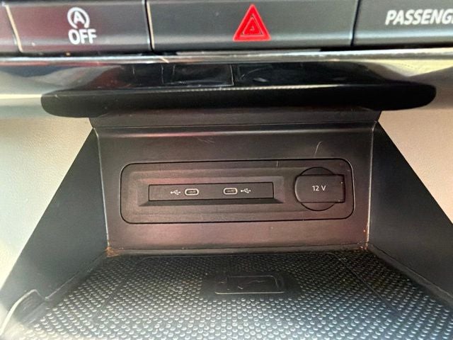 2023 Volkswagen Atlas 2.0T SE w/Technology