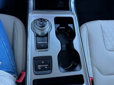 2024 Ford Edge Titanium