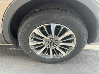 2020 Lincoln Nautilus Standard