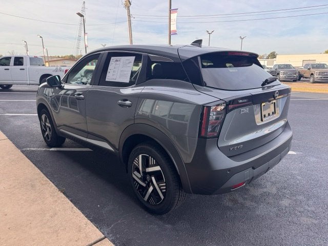 2025 Nissan Kicks SV