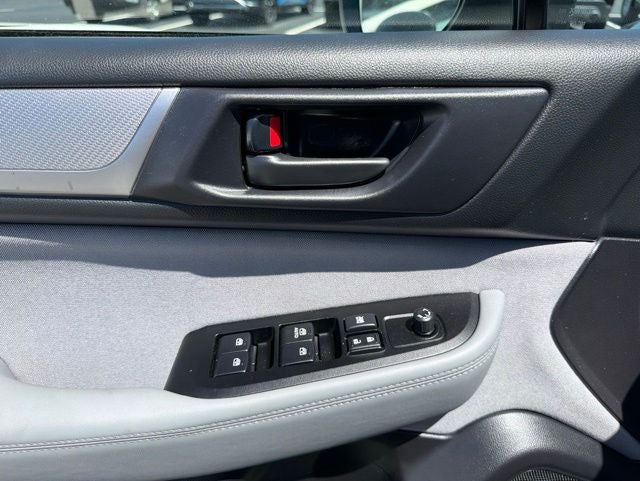2018 Subaru Outback 2.5i