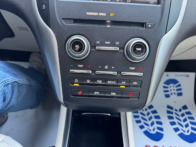 2015 Lincoln MKC Base