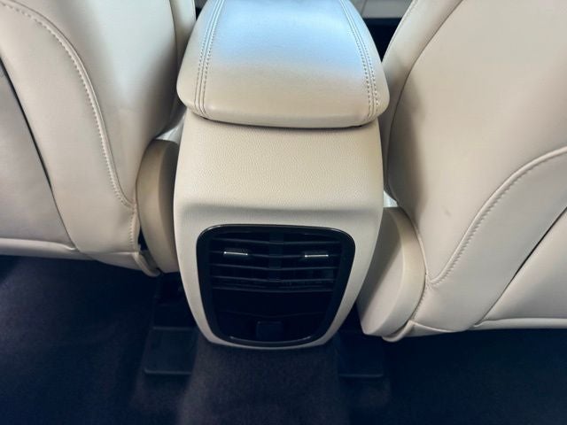 2015 Lincoln MKC Base