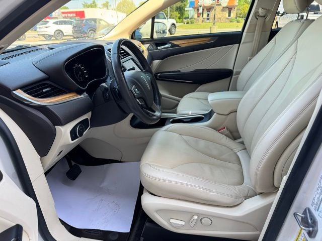 2015 Lincoln MKC Base