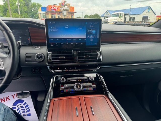 2024 Lincoln Navigator Reserve