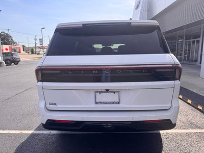 2025 Lincoln Navigator Reserve