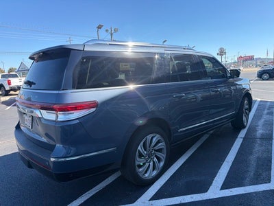 2023 Lincoln Navigator L Reserve