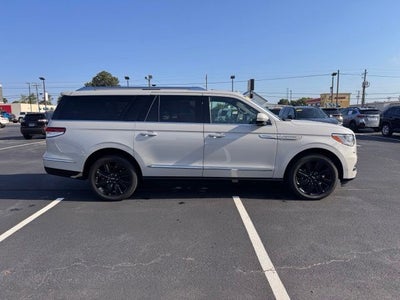 2024 Lincoln Navigator L Reserve
