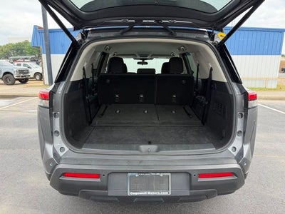 2025 Nissan Pathfinder SV