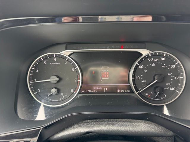 2025 Nissan Pathfinder SV