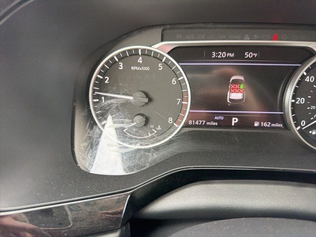 2022 Nissan Pathfinder SV