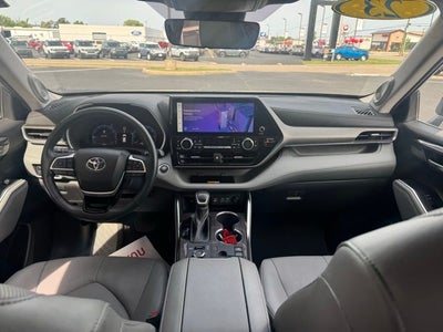 2023 Toyota Highlander XLE