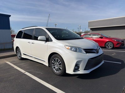2019 Toyota Sienna L 7 Passenger