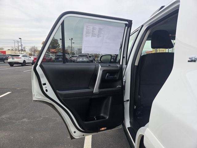 2024 Toyota 4Runner SR5