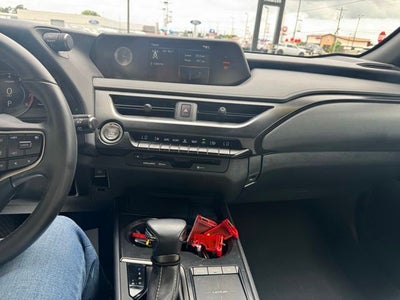 2022 Lexus UX 200 Base
